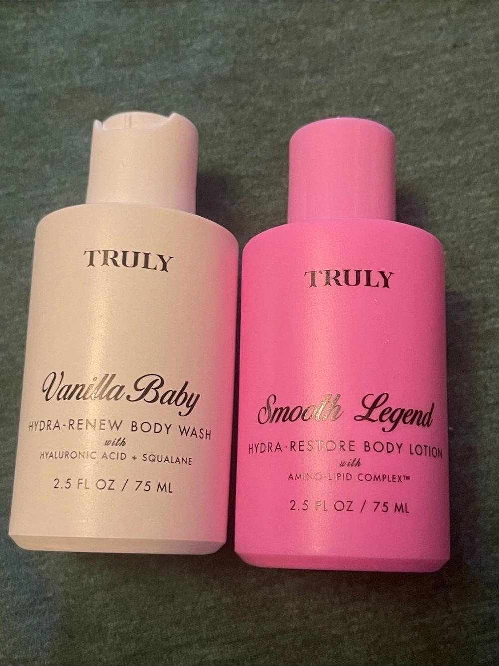TRULY Vanilla Baby & Smooth Legend Bath Duo - Pink & Cream MSRP 40$+